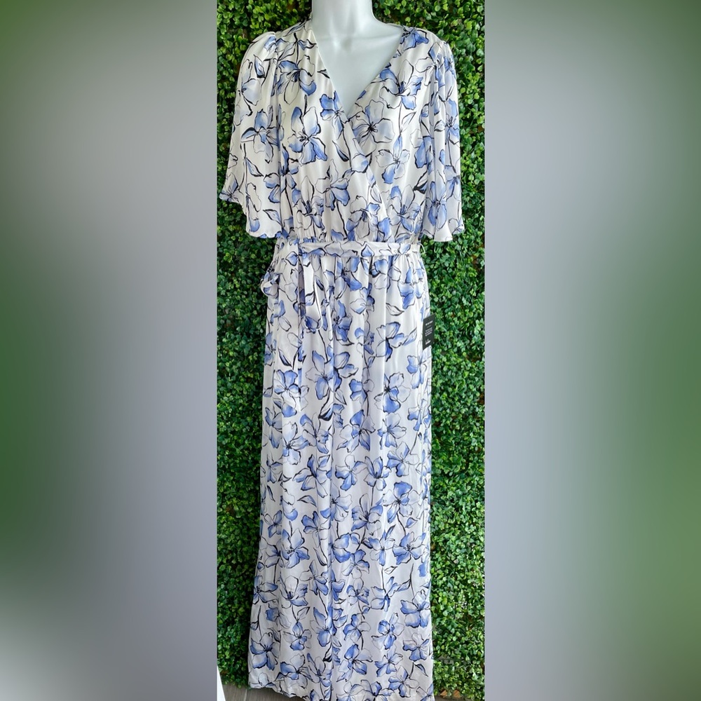 Lulus | True Masterpiece White Floral Print Satin Wide-Leg Jumpsuit - NWT - Picture 5 of 16